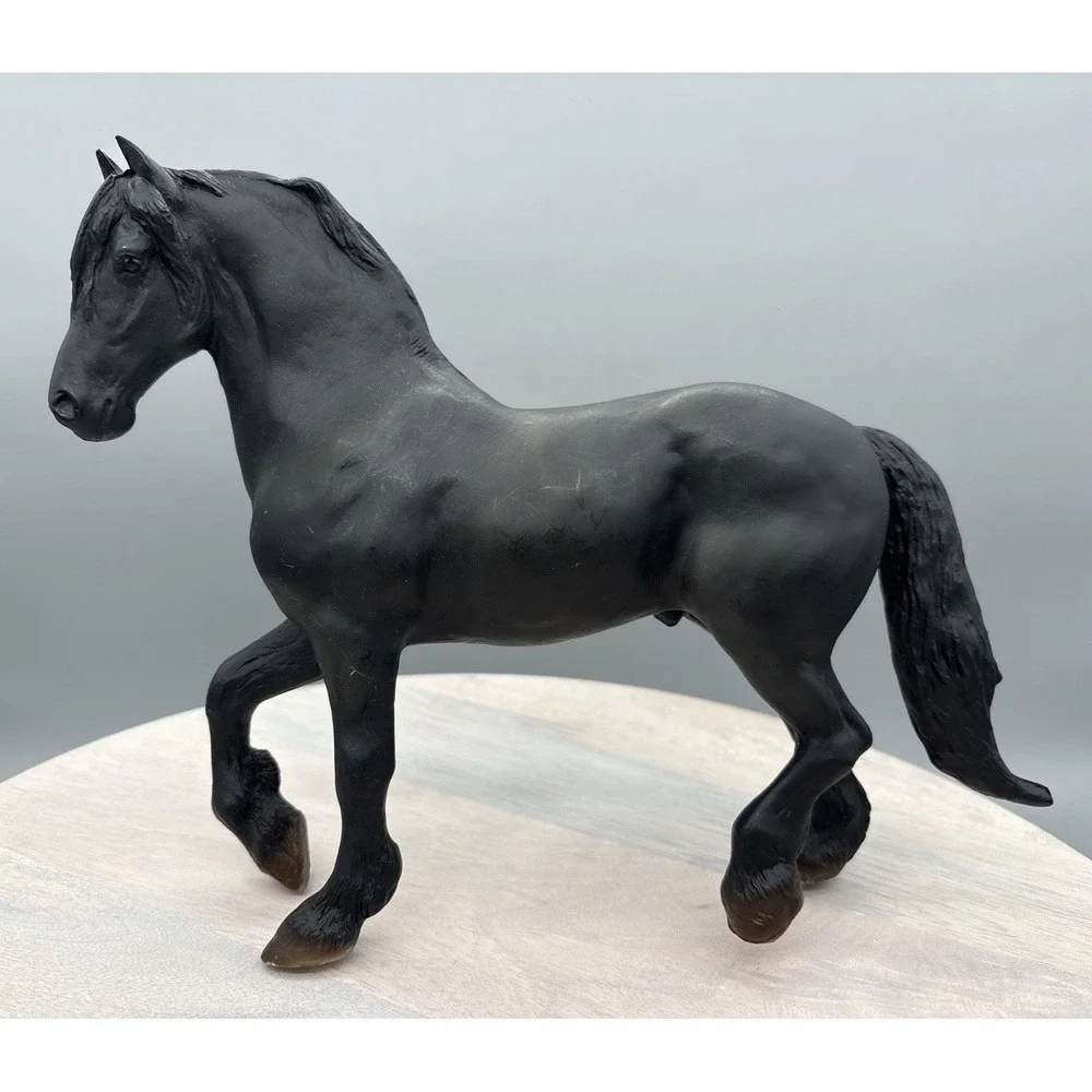 Friesian Stallion, Model #485, 1992-1995 Breyer Reeves Matte Black USA VTG